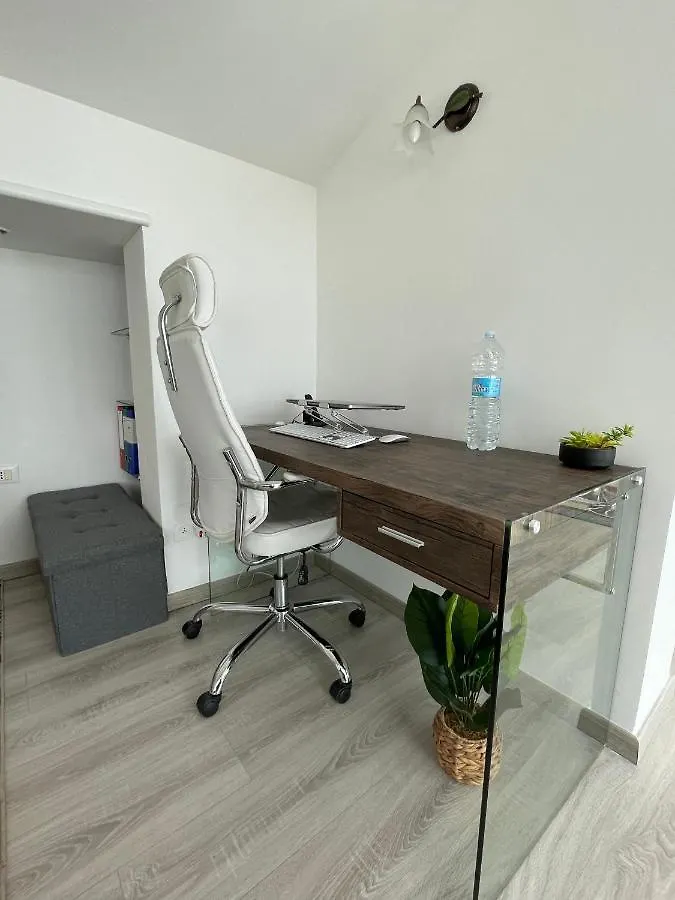 Apartment Appartamento Con Ampia Terrazza E Vista Su Milano