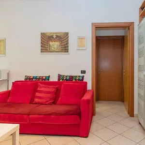 Appartamento Elegante A 500 Mt Da M4 Con Wifi E Ac, Milano